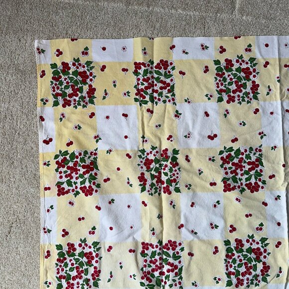 Vtg 40s Yellow Cherries Print Tablecloth Square Heavy Cotton 53x48 Floral Summer - Picture 3 of 6